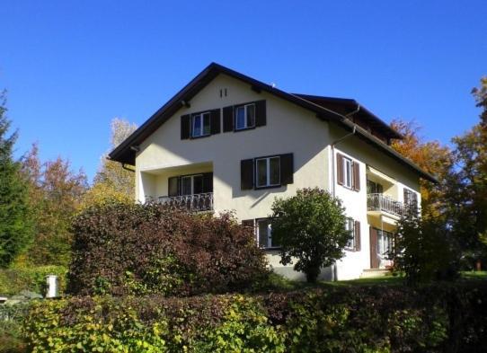 Haus Angelika - Ferienwohnung Woerthersee Portschach am Woerthersee Ngoại thất bức ảnh